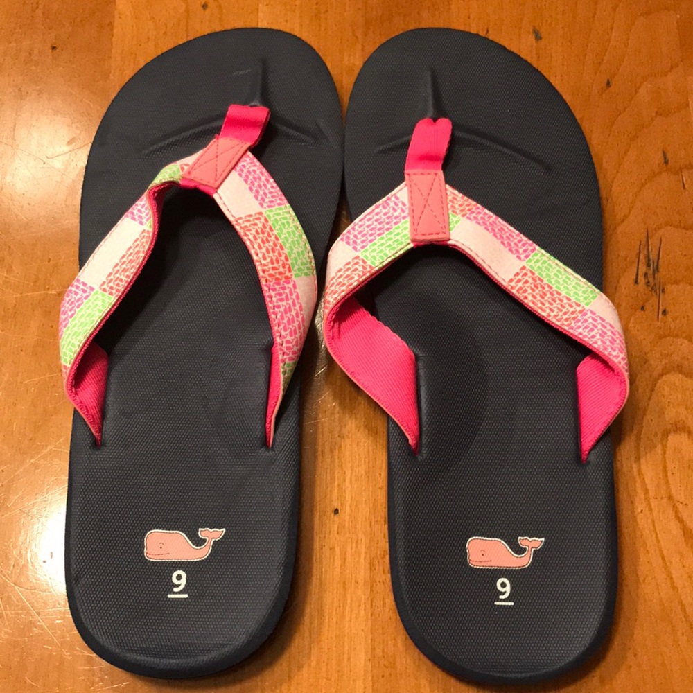Vineyard Vines size 9 flip flops, never been worn